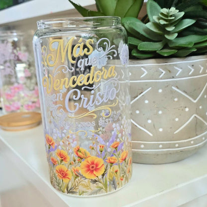 Más que vencedora en Cristo - Christian Glass Tumbler