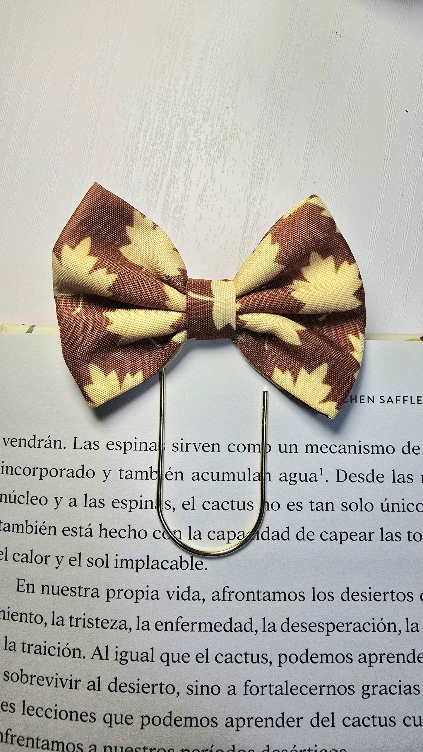 Fall Maple Brown Leaf Bookmark Clip – Stylish Metal Page Marker for Books, Planners & Journals